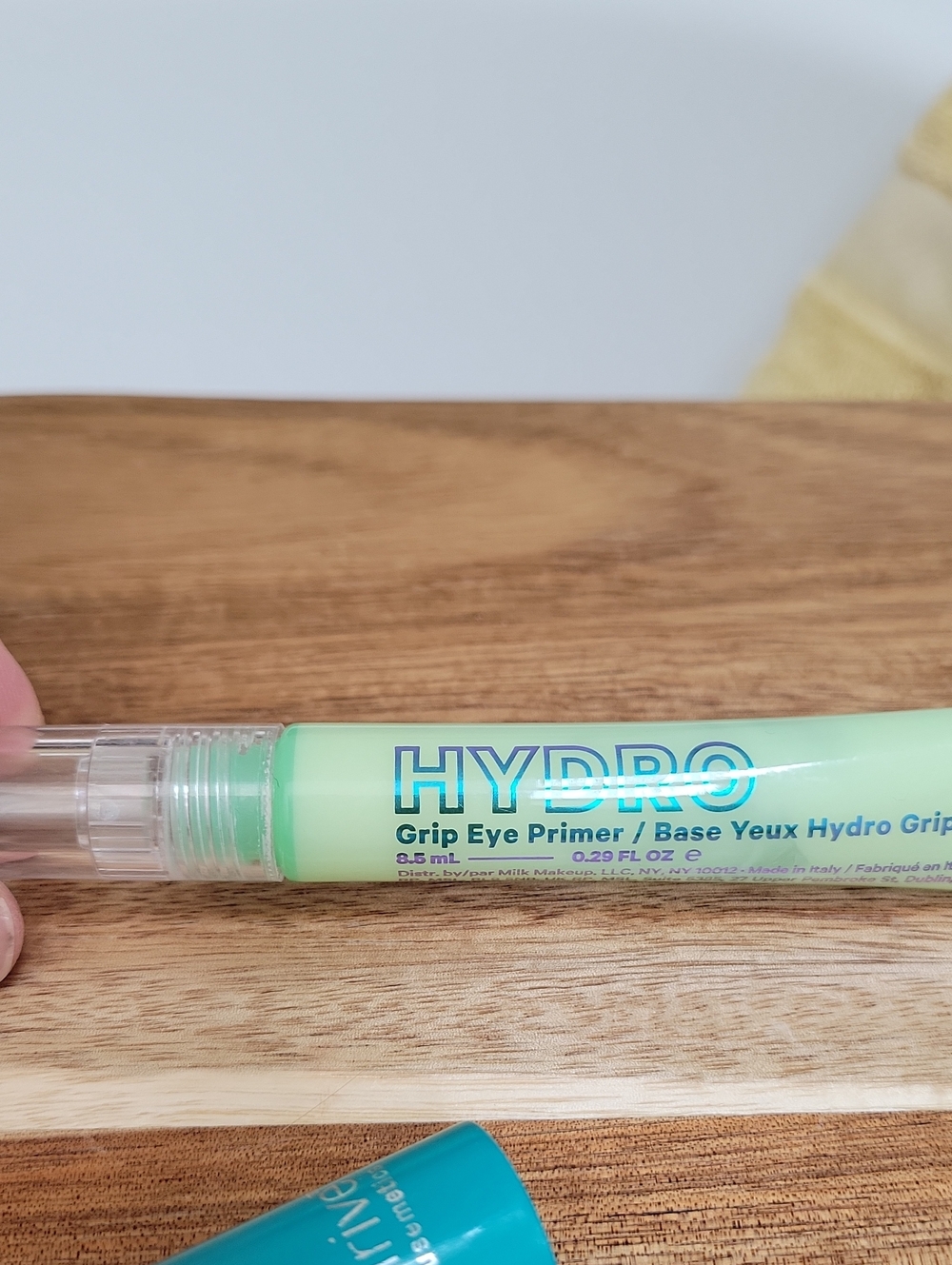 Urban Decay Naked3 Pallette, Milk Hydro Grip Primer, Set of THRIVE Eye Makeup - Picture 6 of 6